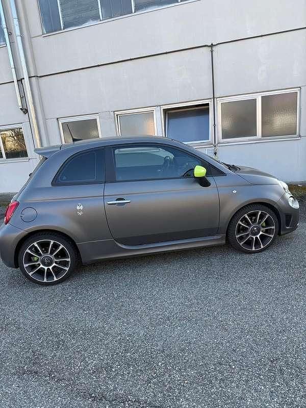 Usata Abarth 595 Pista 165 CV (121 kW) 2019 Grigio Utilitaria