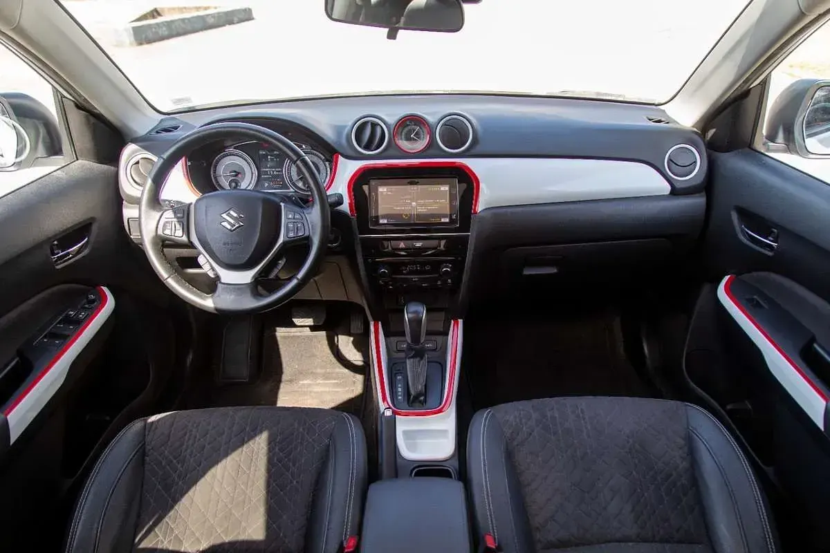 Usata Suzuki Vitara 140 CV (102 kW) 2019 Bianco SUV