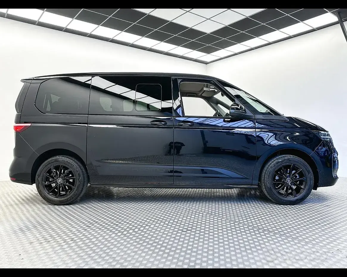Usata VW Multivan 150 CV (110 kW) 2025 Nero Monovolume