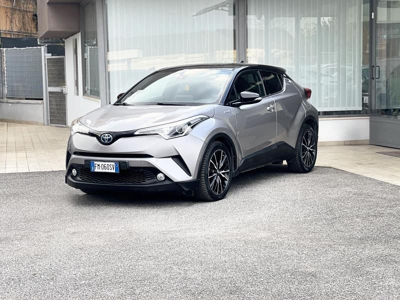 Usata Toyota C-HR 98 CV (72 kW) 2017 Grigio SUV