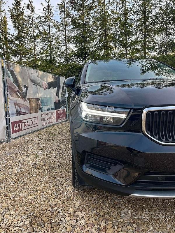Usata Volvo XC40 211 CV (155 kW) 2020 Nero SUV
