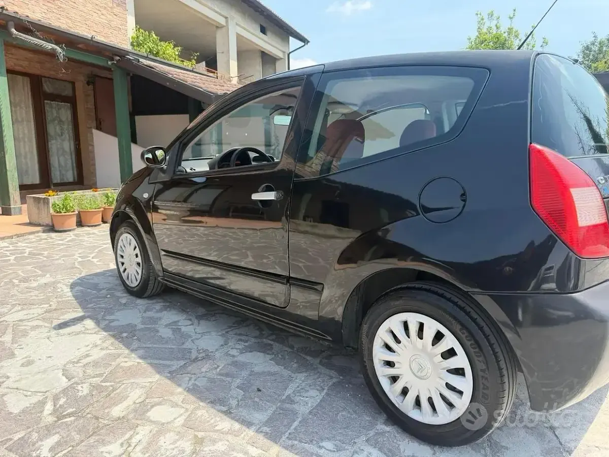 Usata Citroën C3 Elegance 60 CV (44 kW) 2004 Nero Berlina