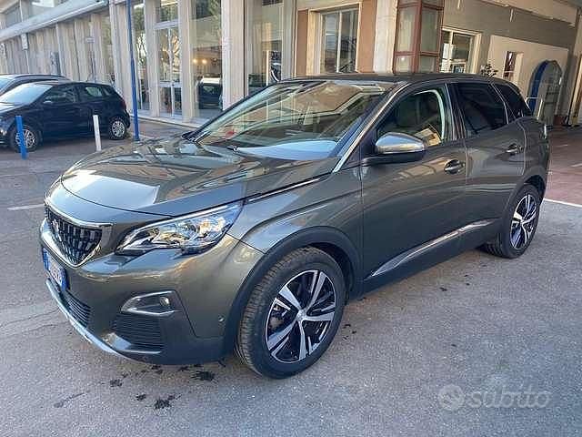 Usata Peugeot 3008 Allure 131 CV (96 kW) 2019 Grigio SUV