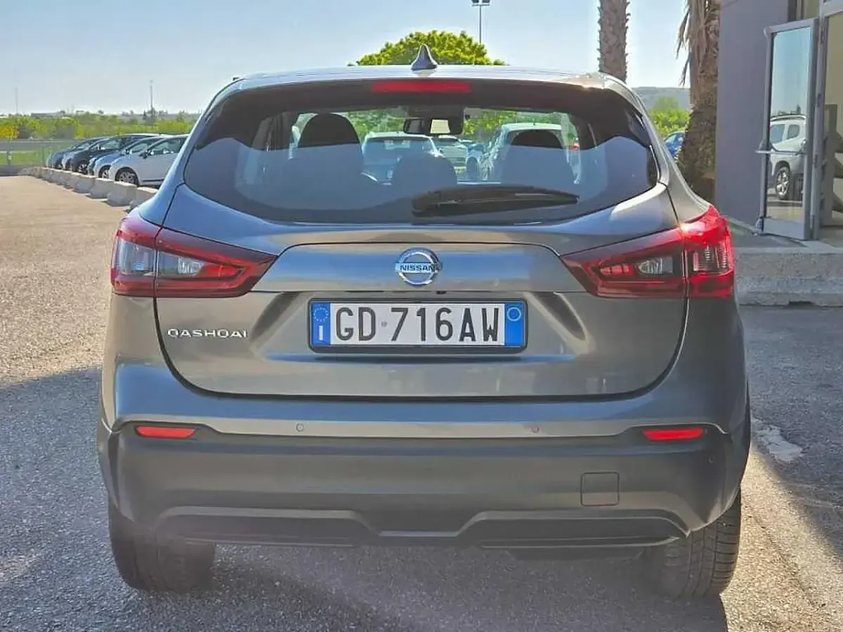 Usata Nissan Qashqai 116 CV (85 kW) 2020 Grigio SUV