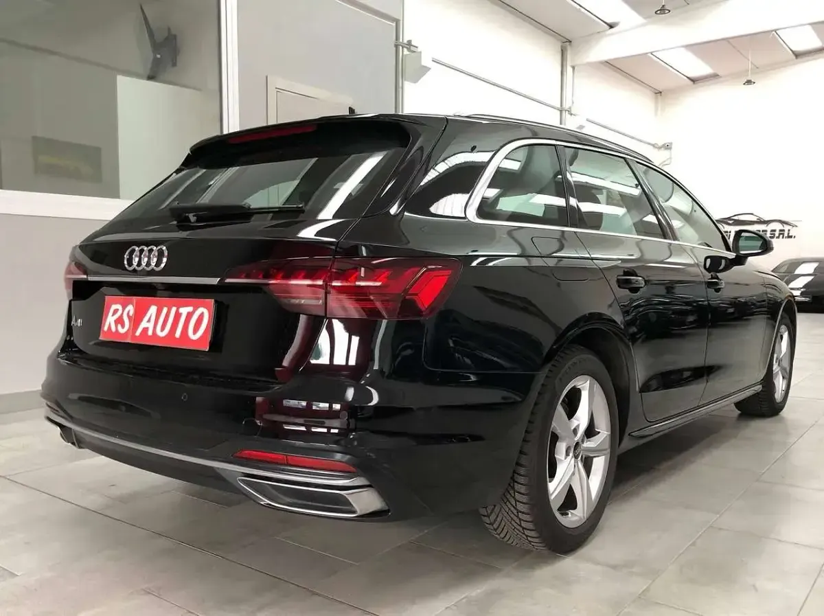 Usata Audi A4 Advanced Plus 163 CV (119 kW) 2022 Nero Station wagon