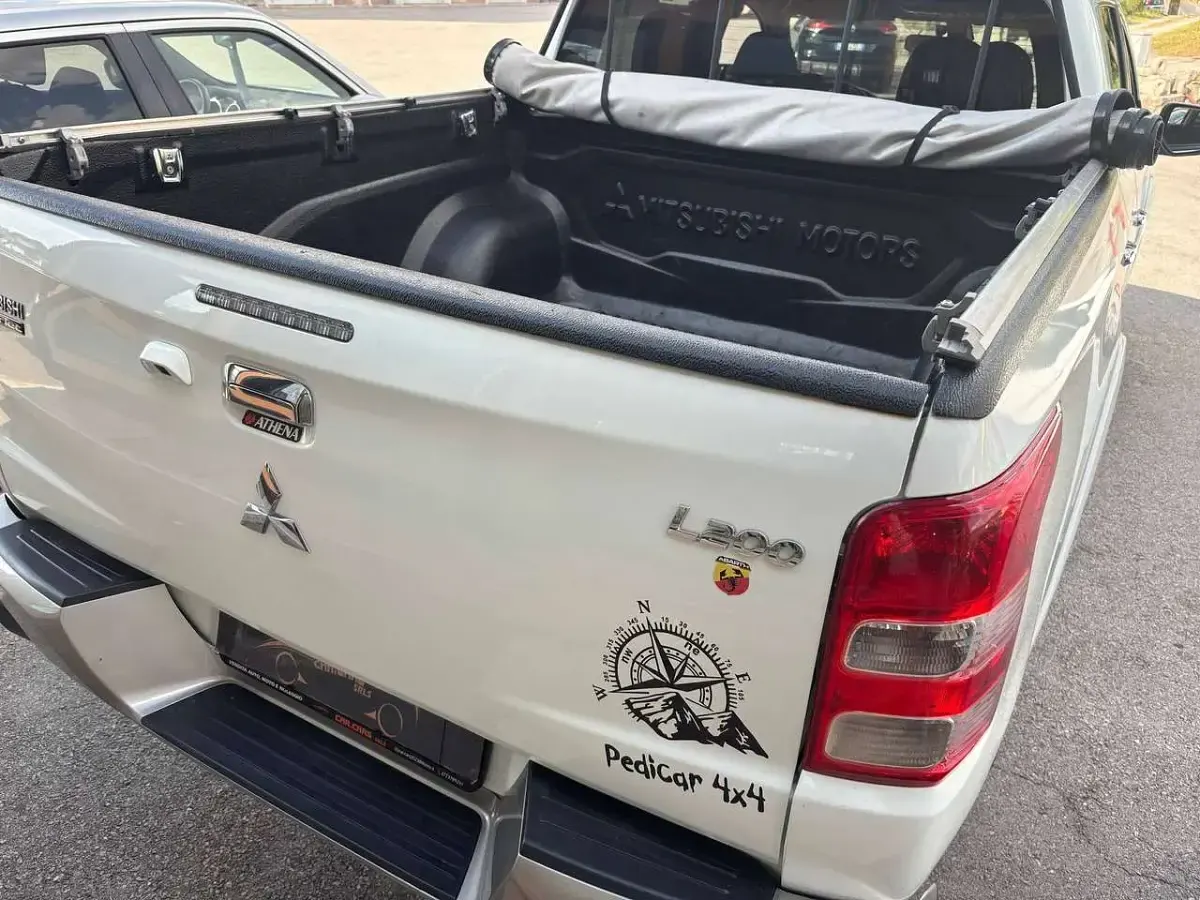 Usata Mitsubishi L200 Intense 154 CV (113 kW) 2016 Other Pick-up