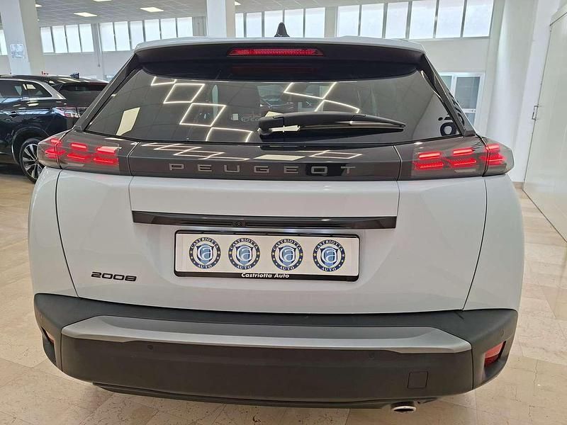 Usata Peugeot 2008 Allure 131 CV (96 kW) 2023 Bianco SUV