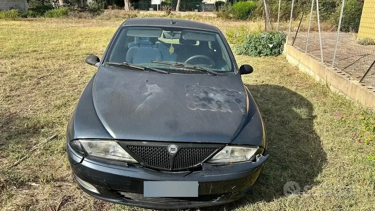 Usata Lancia Ypsilon 60 CV (44 kW) 2000 Utilitaria