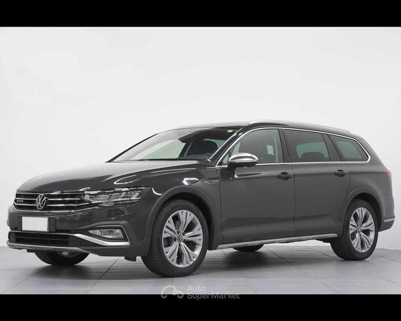 Usata VW Passat Alltrack 200 CV (147 kW) 2021 Grigio Station wagon