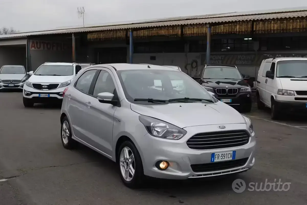 Gebraucht Ford Ka Plus Ultimate 86 PS (63 kW) 2018 Grau Kleinwagen
