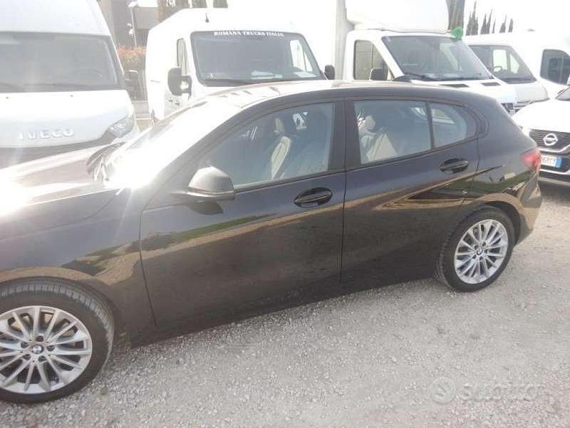 Usata BMW 116 Advantage 116 CV (85 kW) 2020 Nero Utilitaria