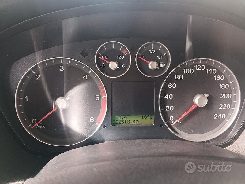 Usata Ford Focus 90 CV (66 kW) 2005 Station wagon