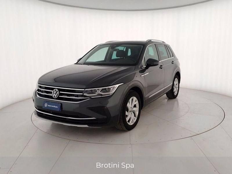Usata VW Tiguan Elegance 150 CV (110 kW) 2023 Grigio metallizzato SUV