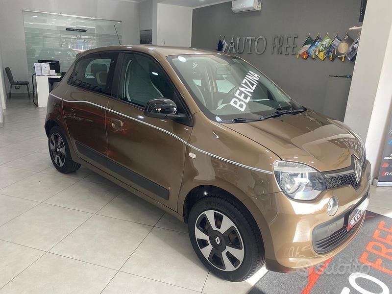 Usata Renault Twingo LIMITED 69 CV (50 kW) 2017 Marrone Utilitaria