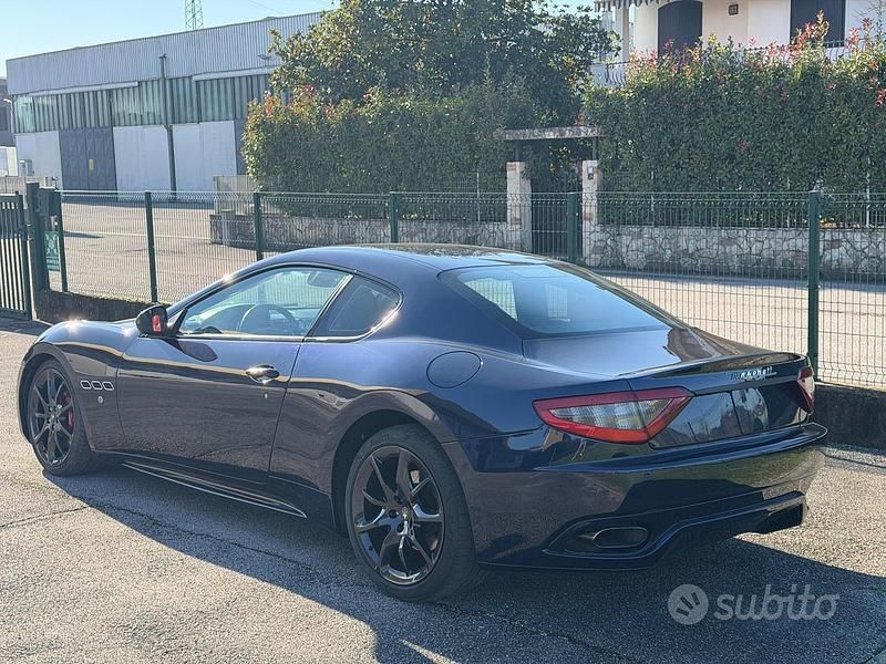 Usata Maserati Granturismo 460 CV (338 kW) 2013 Blu Coupé