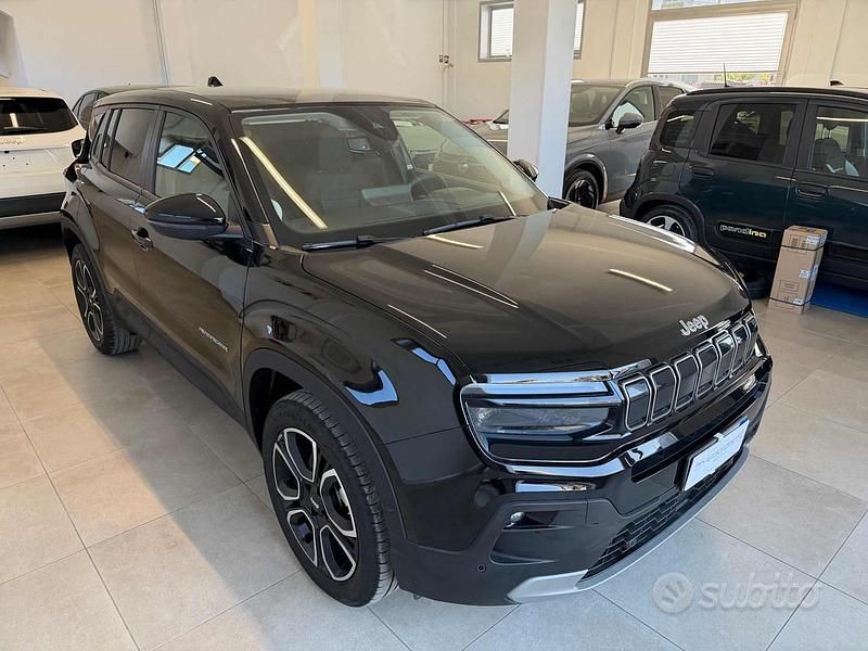 Usata Jeep Avenger Summit 101 CV (74 kW) 2025 Nero SUV