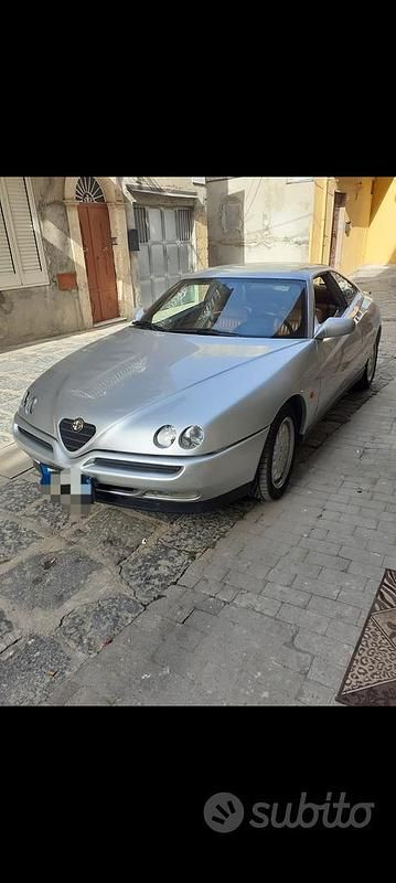Usata Alfa Romeo GTV 150 CV (110 kW) 1998 Grigio Coupé