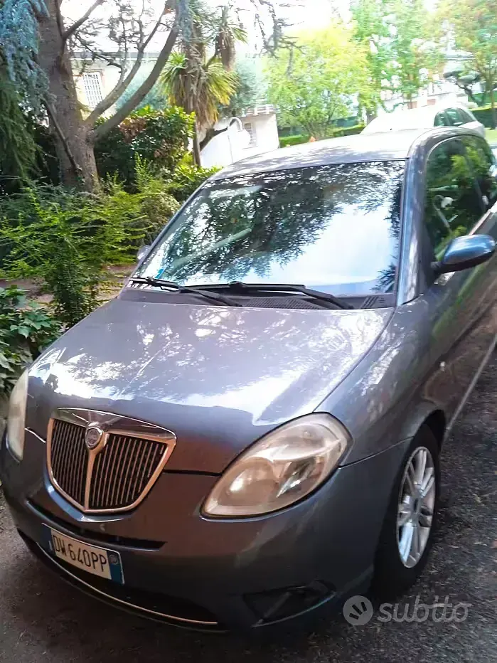 Usata Lancia Ypsilon 77 CV (56 kW) 2009 Grigio Utilitaria