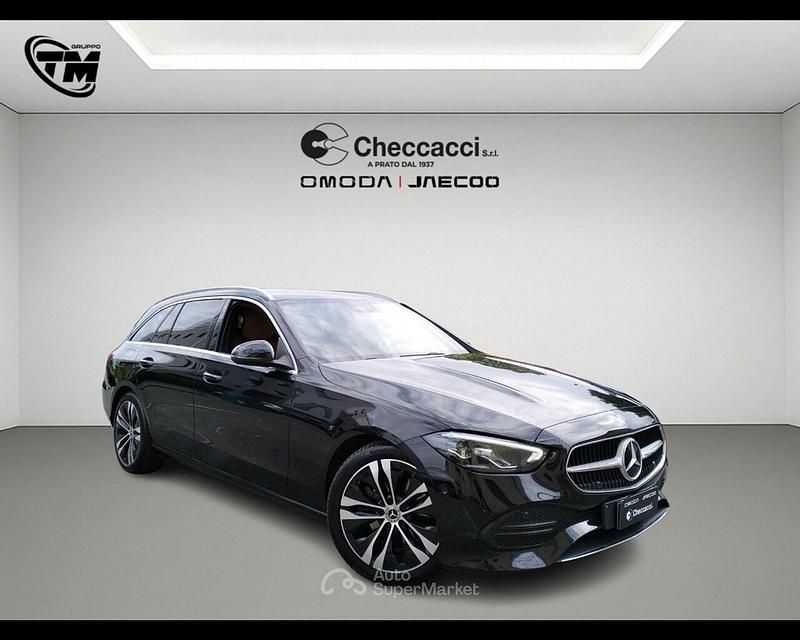 Usata Mercedes C220 Business 200 CV (147 kW) 2022 Nero Station wagon