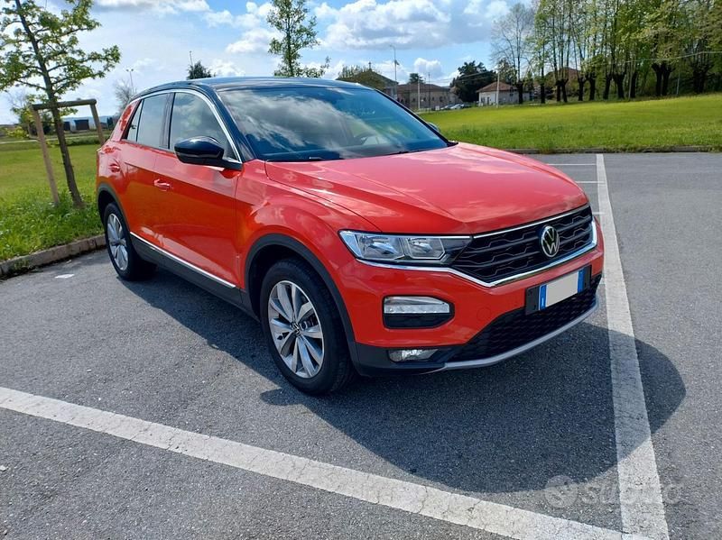 Usata VW T-Roc Style 110 CV (80 kW) 2021 Rosso SUV