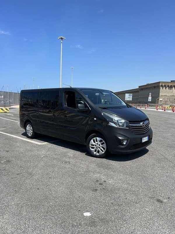 Usata 2017 Opel Vivaro S Furgone | 15.000 € (Buon prezzo) - Immagine 1/4
