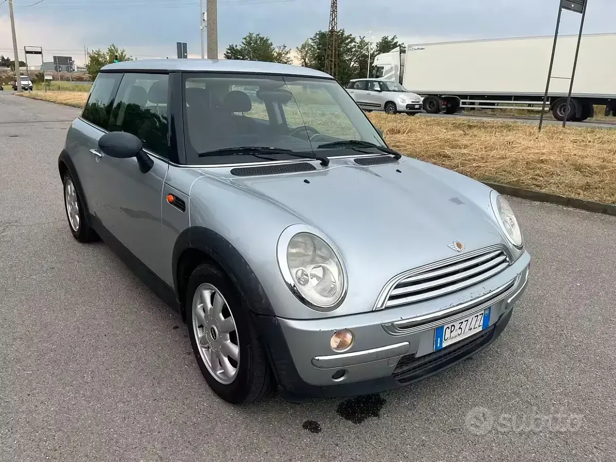 Usata Mini One D 75 CV (55 kW) 2004 Grigio Utilitaria