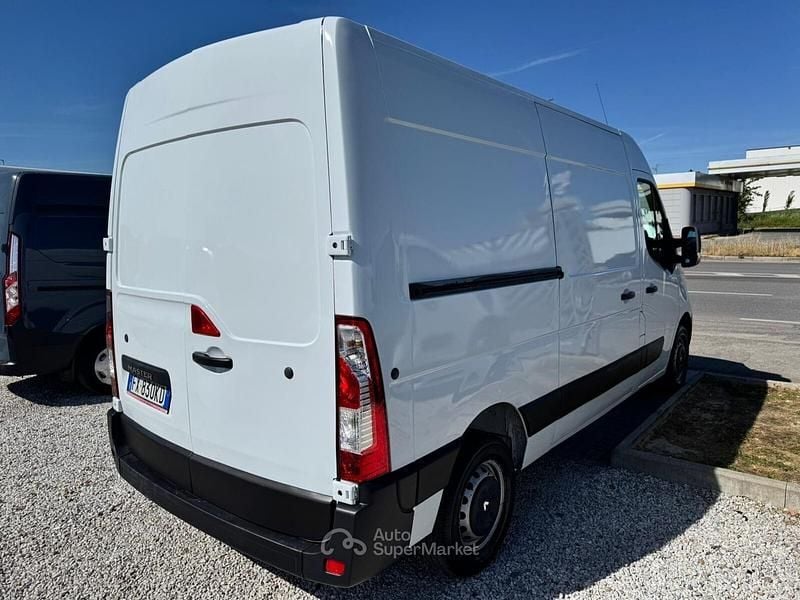 Usata Renault Master 131 CV (96 kW) 2019 Bianco Berlina
