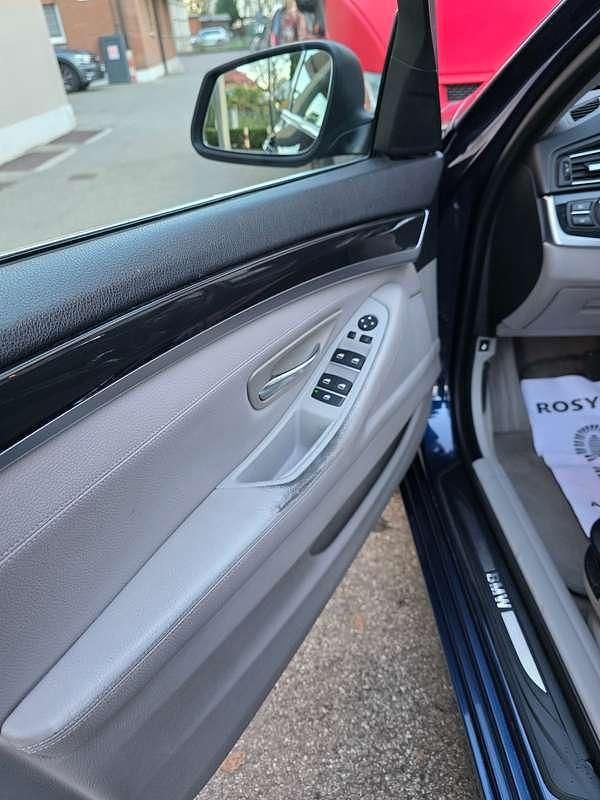 Usata BMW 520 184 CV (135 kW) 2013 Blu/azzurro Station wagon
