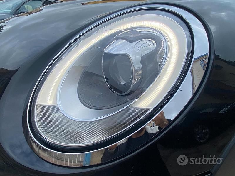 Usata Mini Cooper D 115 CV (84 kW) 2017 Nero Utilitaria