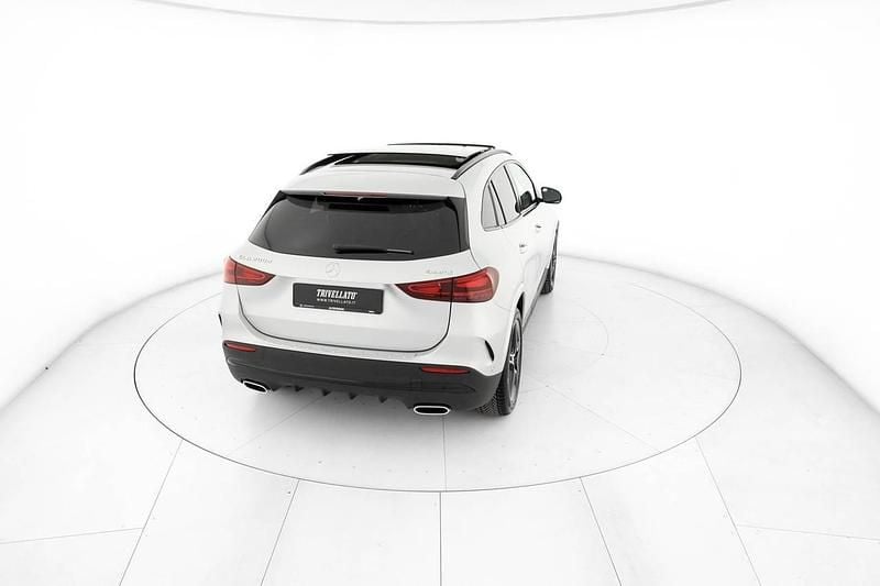 Usata Mercedes GLA200 AMG Line Premium Plus 150 CV (110 kW) 2024 Argento SUV