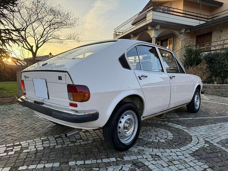Usata Alfa Romeo Alfasud Super 63 CV (46 kW) 1978 Bianco Berlina