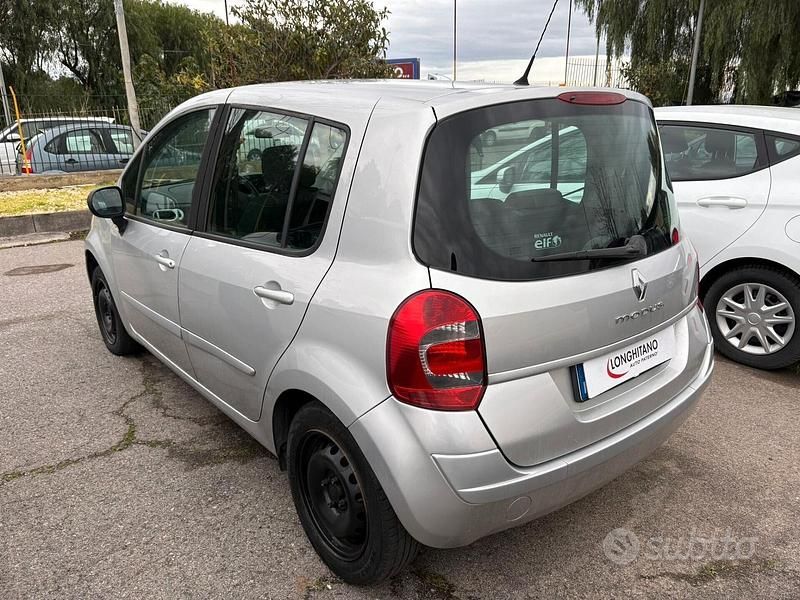 Usata Renault Modus Dynamique 85 CV (62 kW) 2009 Grigio Monovolume