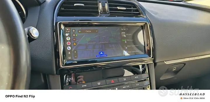 Usata Jaguar F-Pace Prestige 180 CV (132 kW) 2017 Grigio SUV