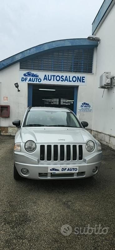 Usata Jeep Compass 140 CV (102 kW) 2008 Grigio SUV