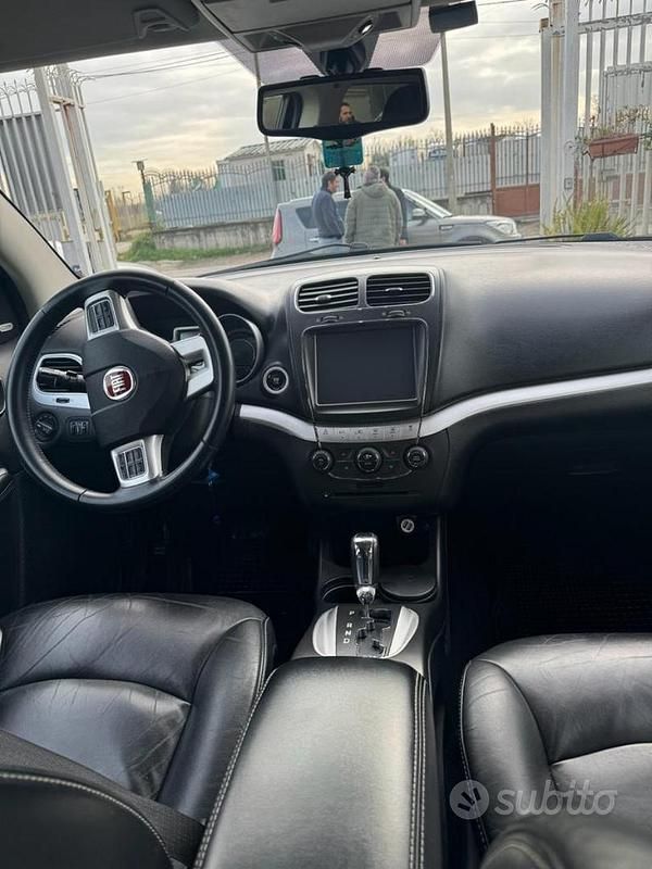 Usata Fiat Freemont Black Code 170 CV (125 kW) 2016 Grigio SUV