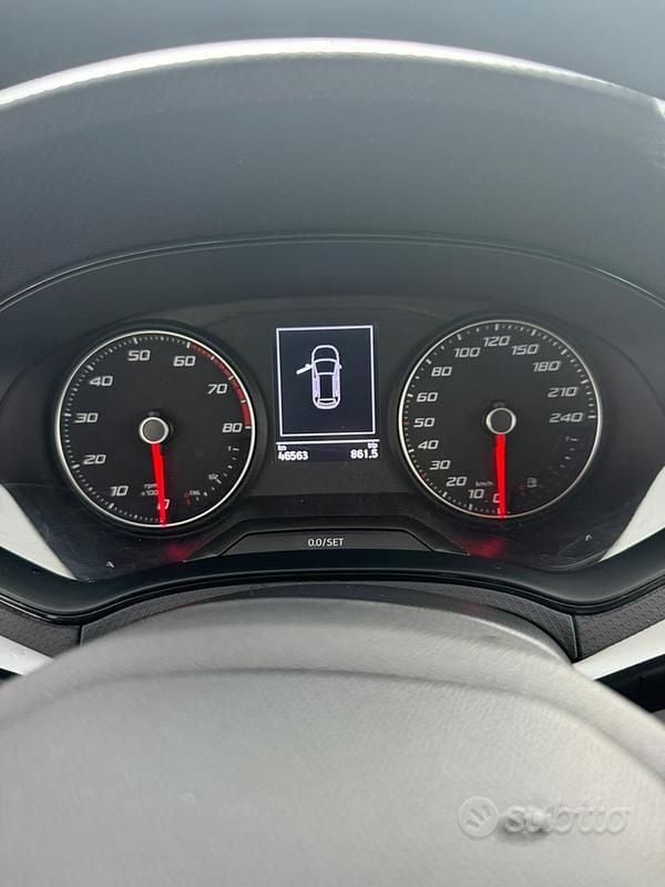 Usata Seat Arona 90 CV (66 kW) 2021 Bianco SUV