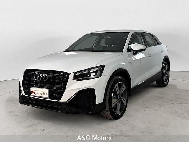 Bianco Usata 2024 Audi Q2 S-Line SUV | 33.400 € (Buon prezzo) - Immagine 1/4