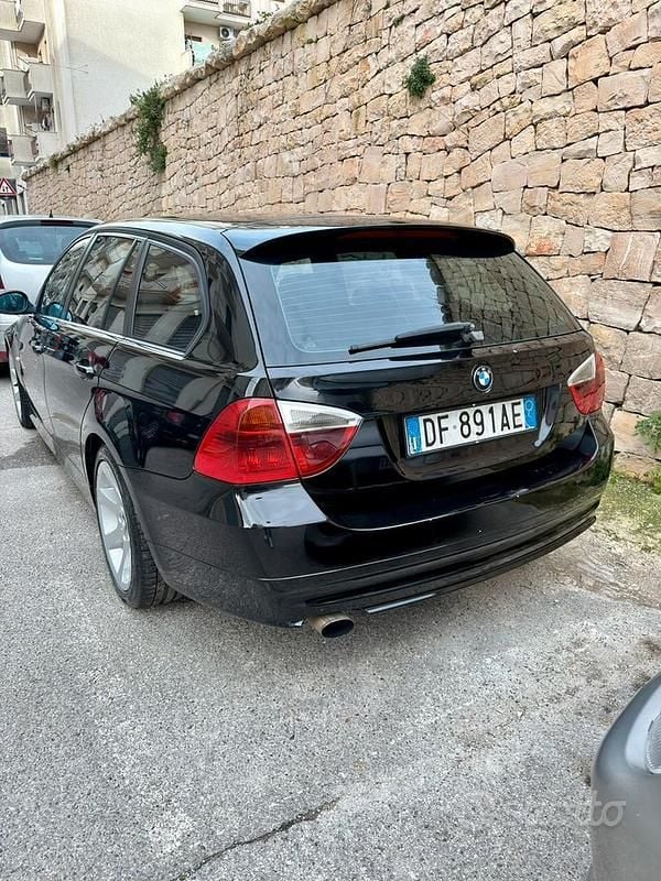 Usata BMW 320 M Sport 177 CV (130 kW) 2007 Nero Station wagon