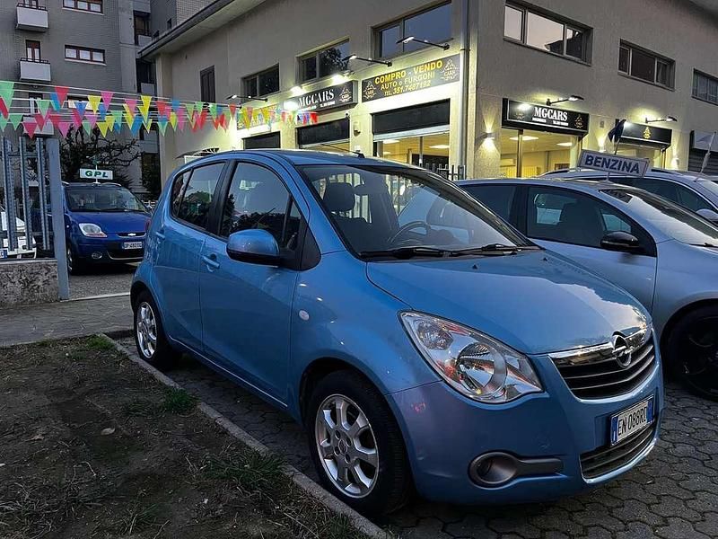Usata Opel Agila Enjoy 68 CV (50 kW) 2012 Blu/azzurro Utilitaria