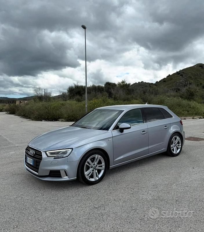 Usata Audi A3 S-Line 110 CV (80 kW) 2017 Grigio Berlina