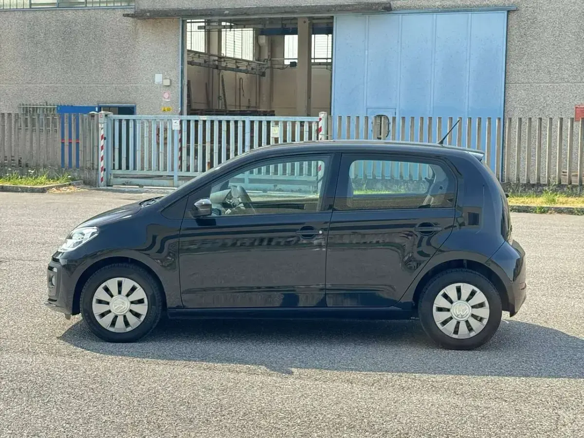 Usata VW up! move up! 60 CV (44 kW) 2017 Nero Utilitaria