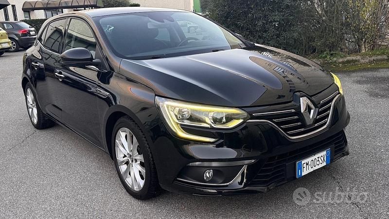 Usata Renault Mégane IV Bose Edition 110 CV (80 kW) 2017 Nero Berlina