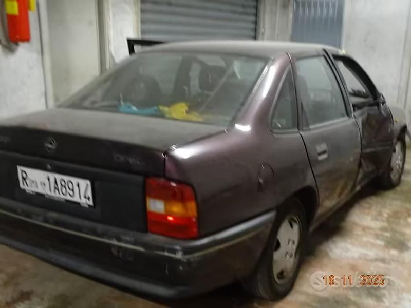 Usata Opel Vectra 1991 Utilitaria