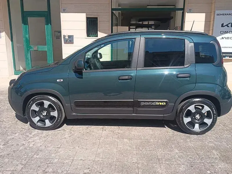 Usata Fiat Panda Cross Cross 70 CV (51 kW) 2025 Verde Utilitaria