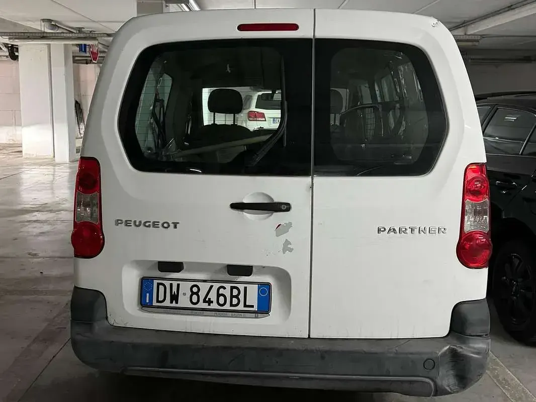 Usata Peugeot TePee Premium 90 CV (66 kW) 2009 Bianco Station wagon