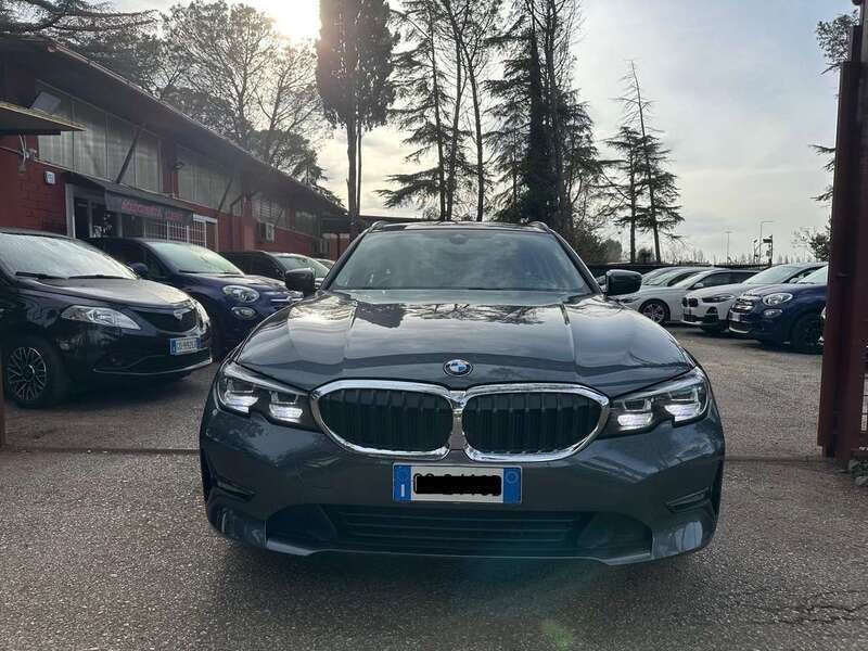 Usata BMW 318 Advantage 150 CV (110 kW) 2020 Grigio Station wagon