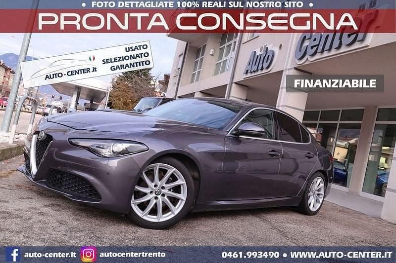 Usata Alfa Romeo Giulia Super 200 CV (147 kW) 2017 Grigio Berlina