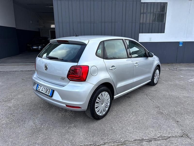 Usata VW Polo 75 CV (55 kW) 2015 Grigio Berlina