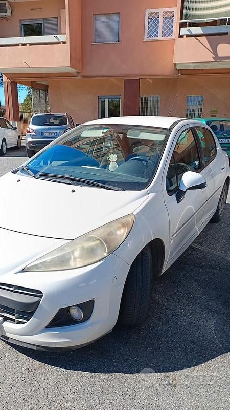 Usata Peugeot 207 70 CV (51 kW) 2011 Bianco Berlina