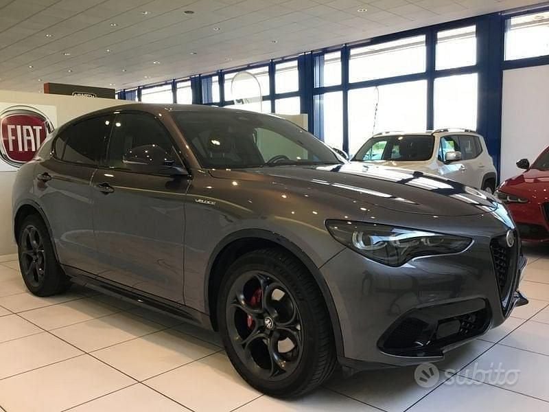 Usata Alfa Romeo Stelvio Veloce 210 CV (154 kW) 2025 Grigio SUV